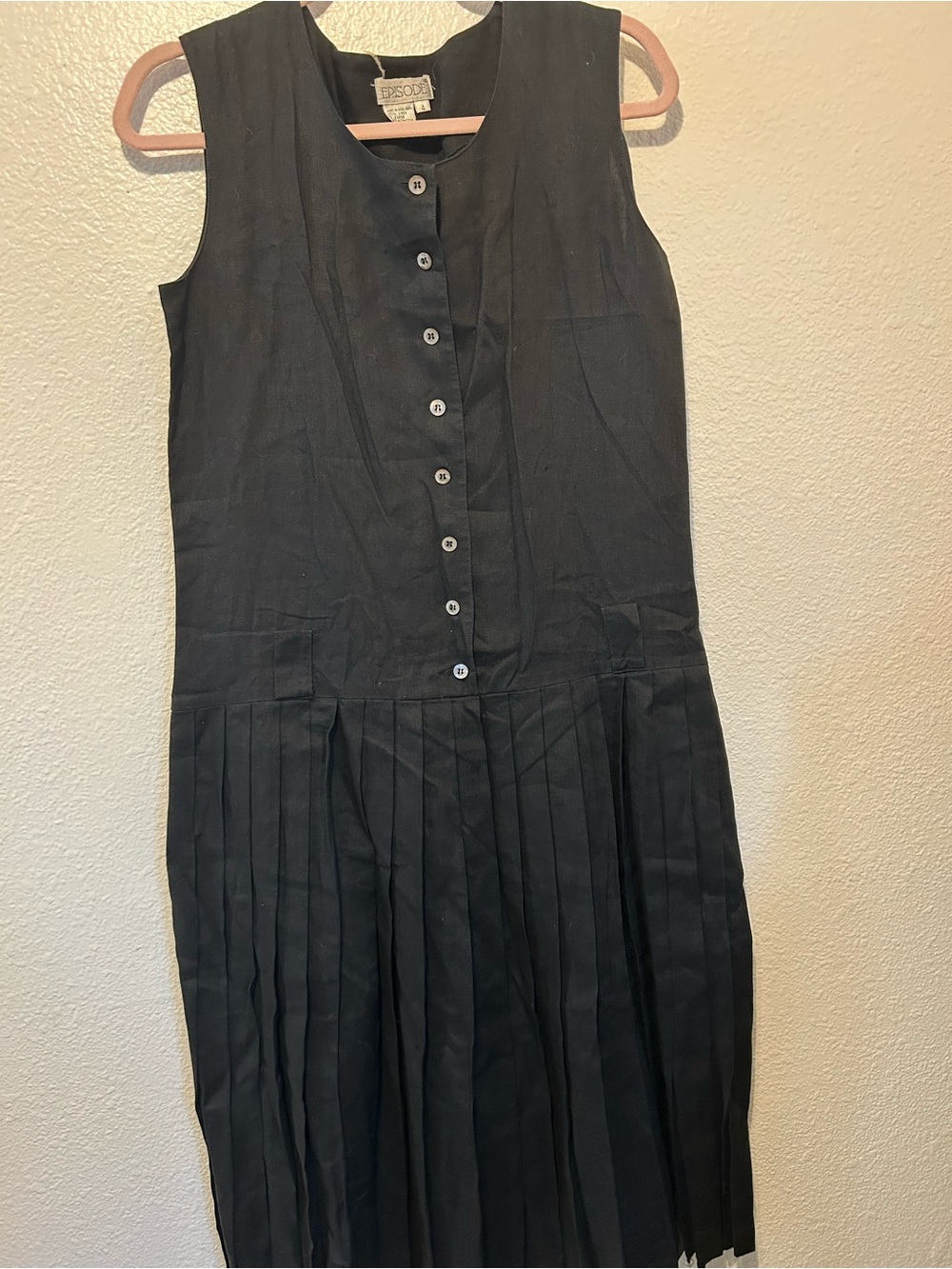 VTG Episode 100% Silk Sleeveless Black Pleated Button-Front Midi Dress by Esprit